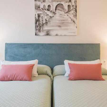 Apartamentos Florinda De La Cava Toledo - 7 Екстериор снимка
